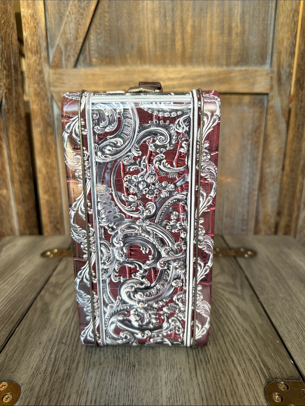 Brighton RARE Collectable Metallic Lunch Box - Picture 4 of 10